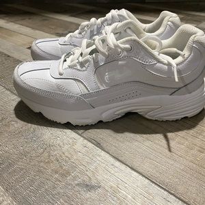 FIFA white work shift shoes